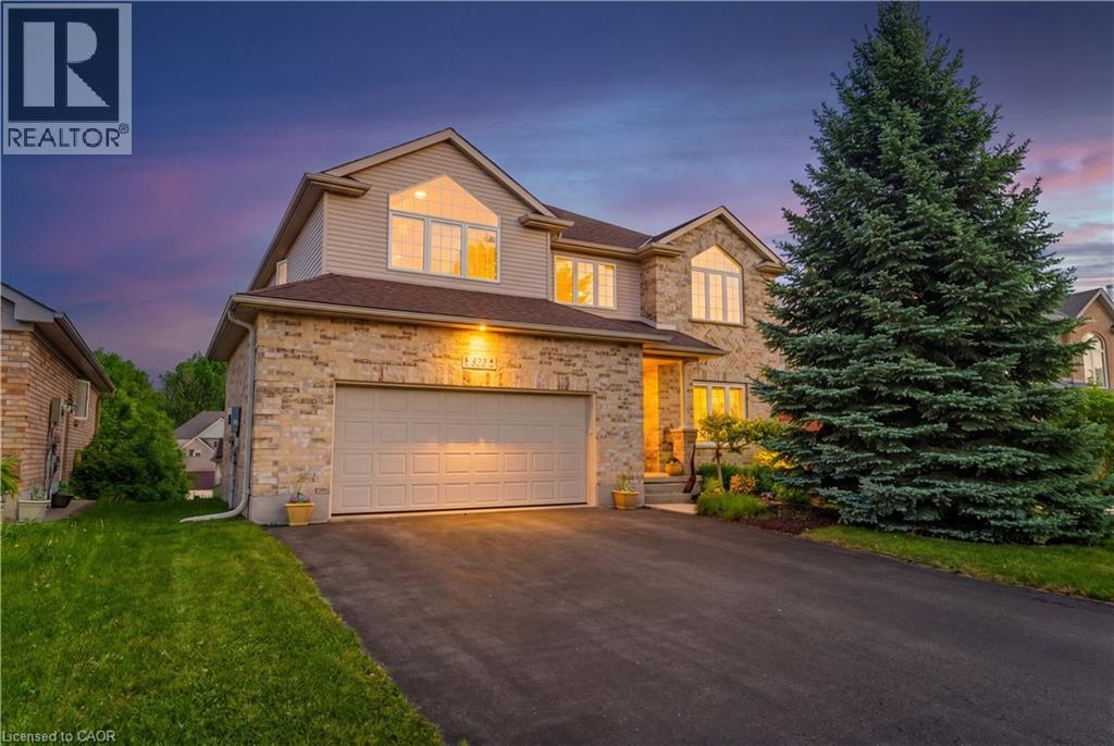 822 BIRCHMOUNT Drive