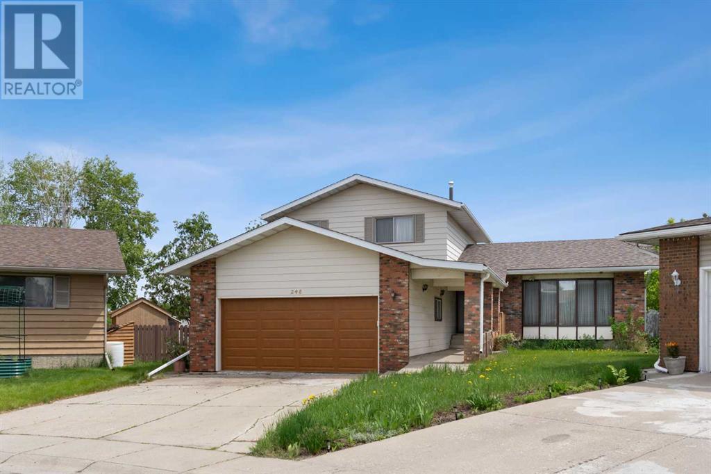 248 Madeira Place NE