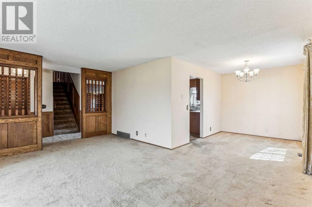 248 Madeira Place NE