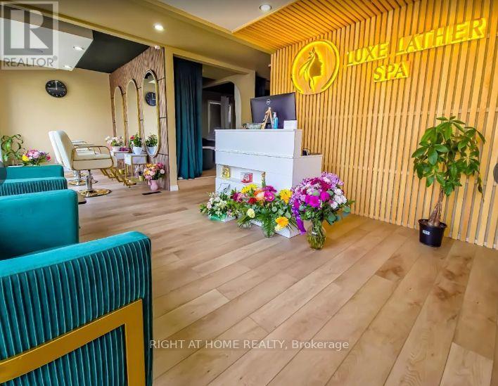 375 CHURCHILL AVENUE N