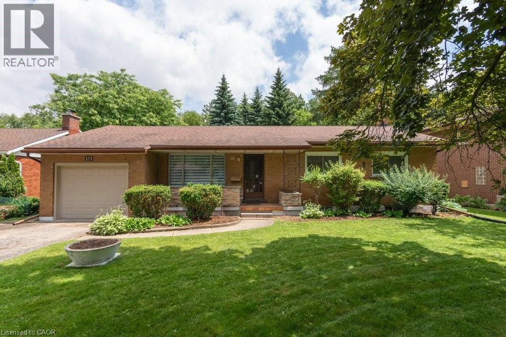 139 MACKAY Crescent
