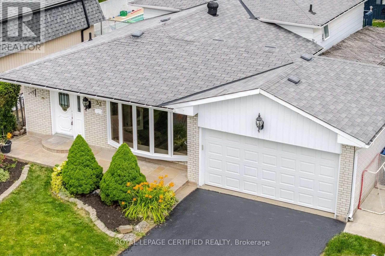 33 GRASSMERE CRESCENT