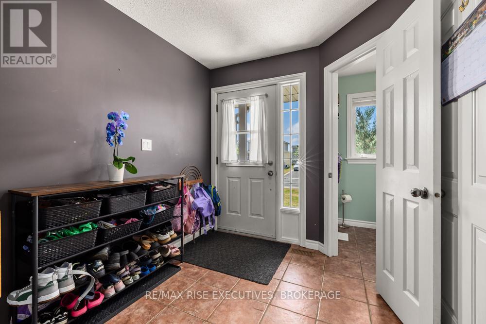 105 MCKEOWN CRESCENT
