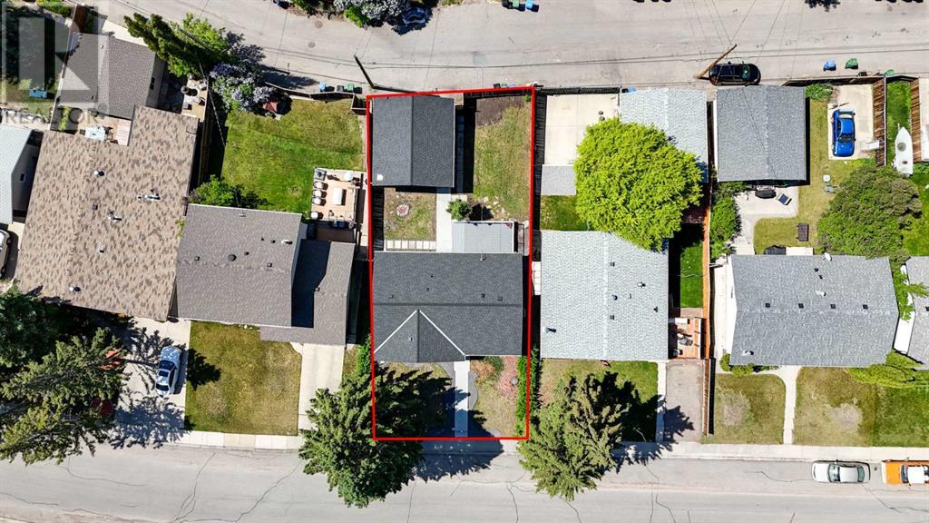 1344 Lake Michigan Crescent SE