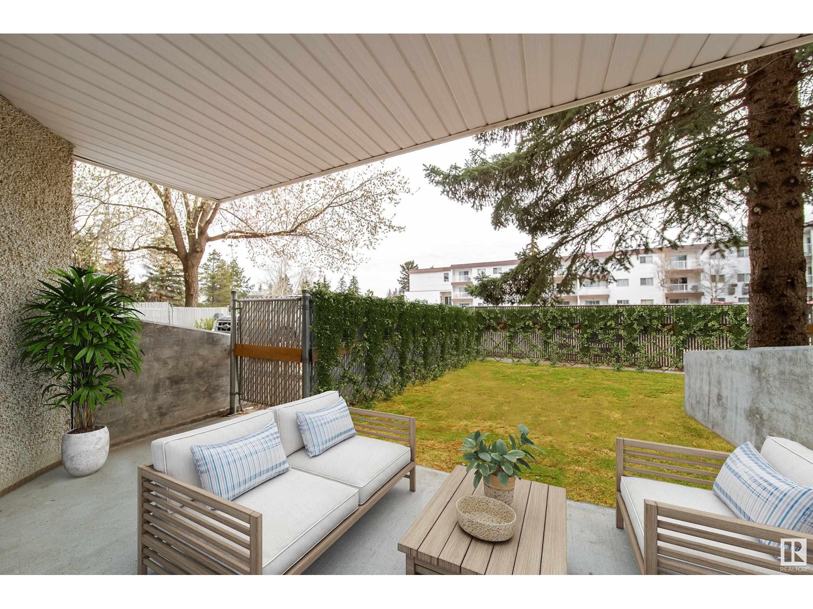 #101 15503 106 ST NW