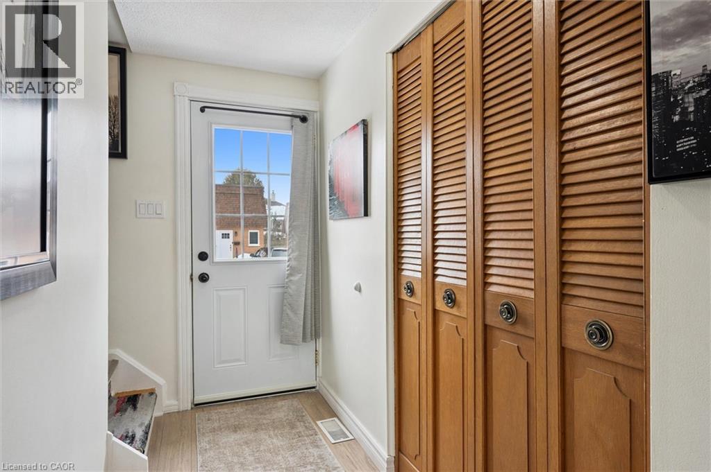 120 COUNTRY CLUB Drive Unit# 9