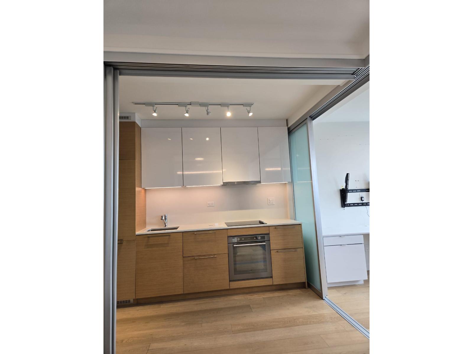 1208 13438 CENTRAL AVENUE