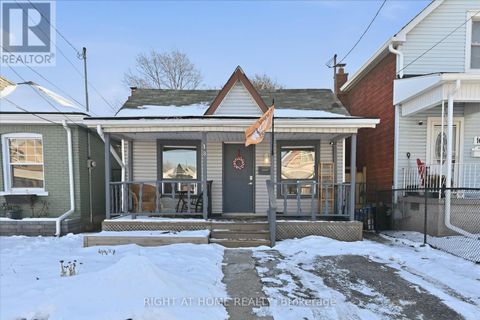18 FRASER AVENUE Hamilton (Crown Point) ON L8H4G7