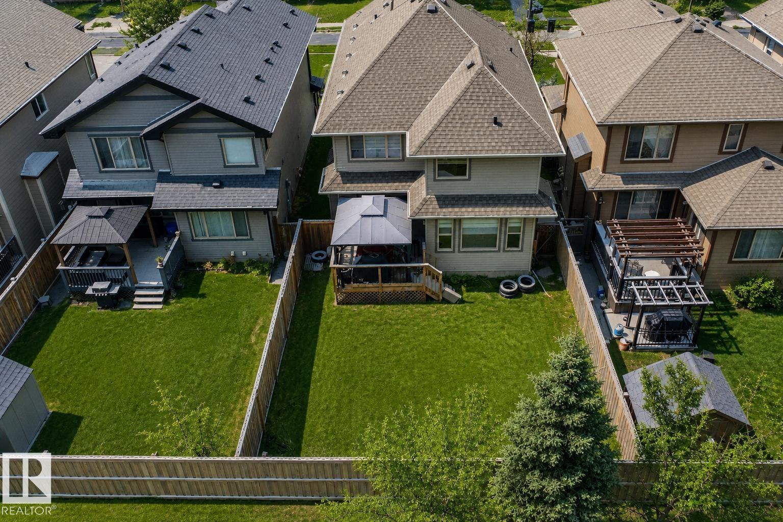469 Ainslie Crescent SW SW