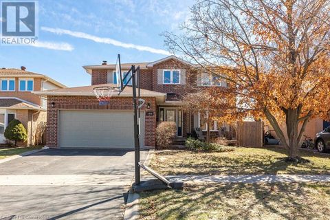2456 OVERTON Drive Burlington ON L7P4B5