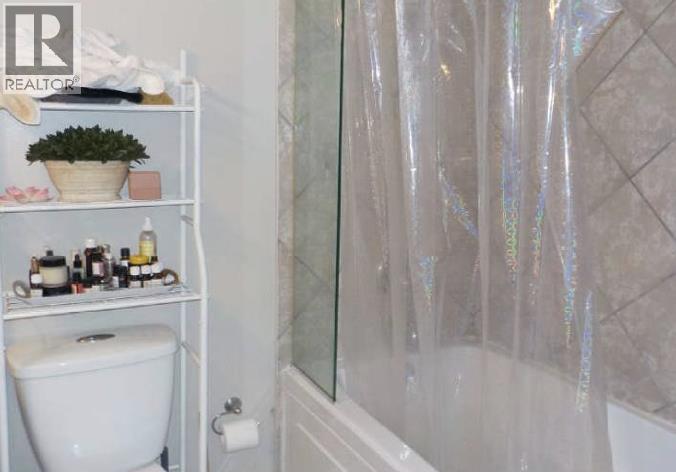 104, 2303 17A Street SW