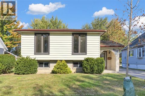 12342 LACHANCE COURT Tecumseh ON N8N1L6