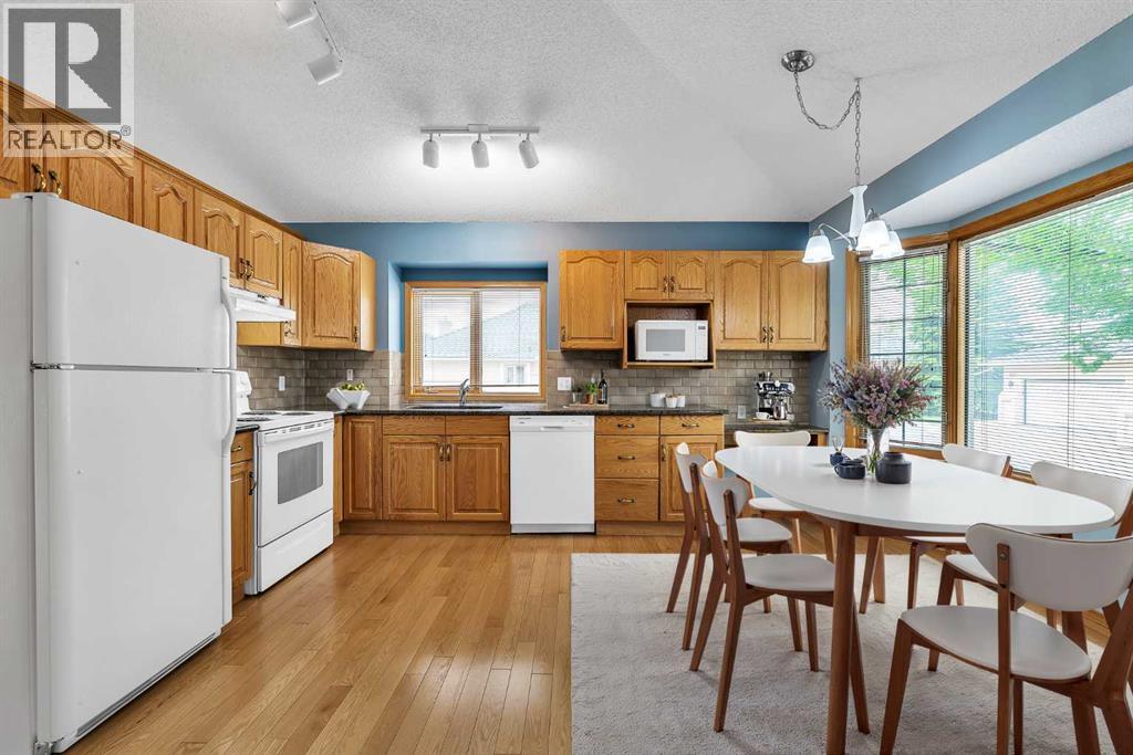 8 Edgepark Villas NW