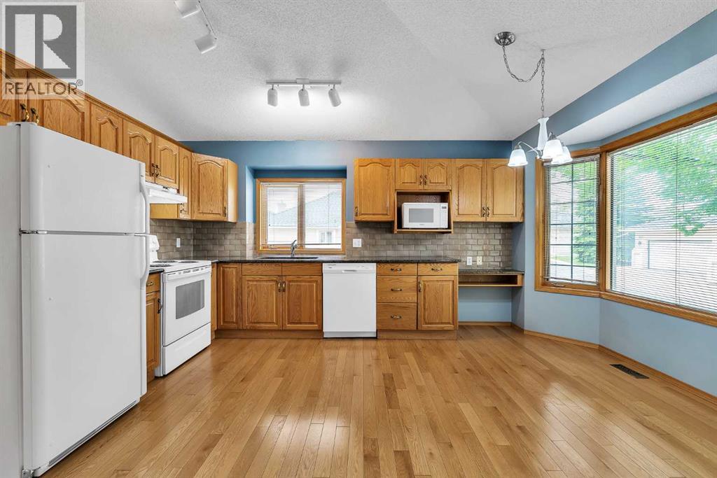 8 Edgepark Villas NW