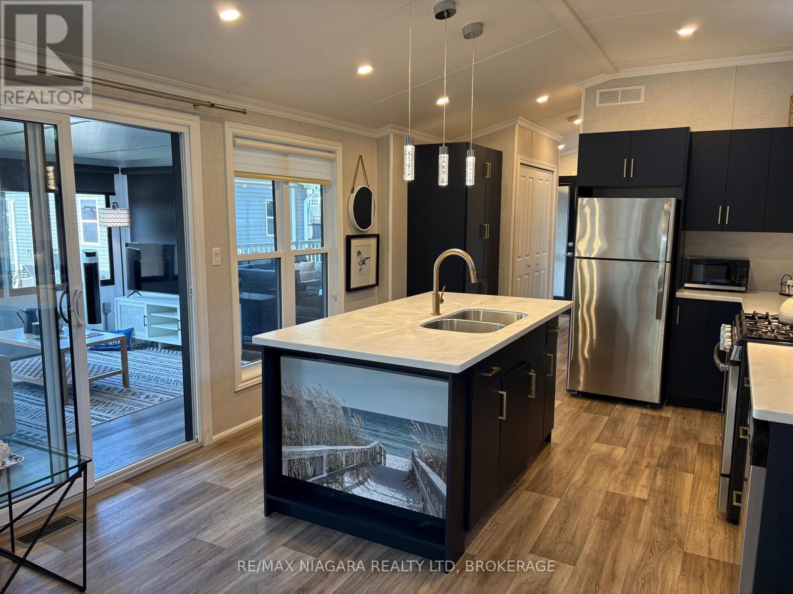 Photo 1 of 16 — 139 WYLDEWOOD, Port Colborne (Sherkston), ON L0S1R0