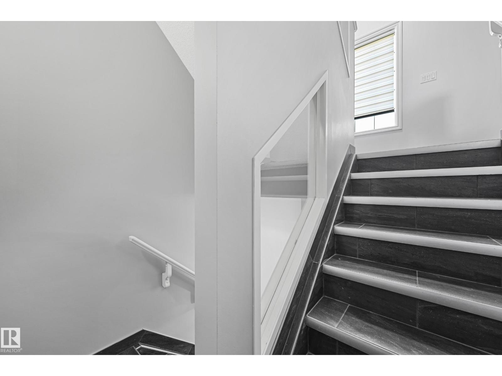 #91 13825 155 AVE NW