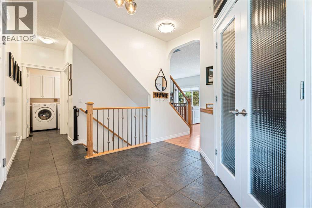 7 Crystal Green Way