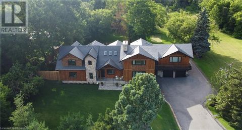 2019 DUNDAS Street Burlington ON L7P0S8