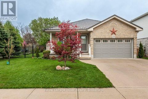 176 FRANKLIN DRIVE Stratford ON N5A7N6