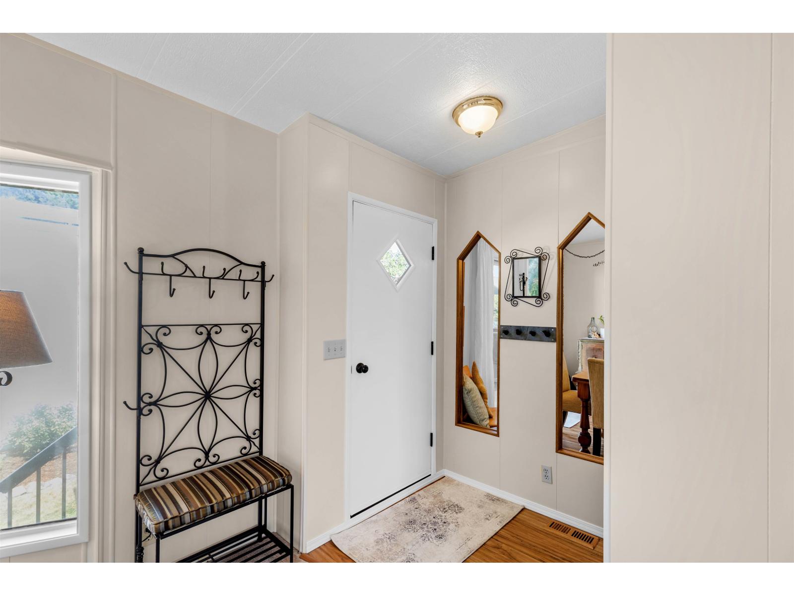 76 45640 WATSON ROAD|Garrison Crossing