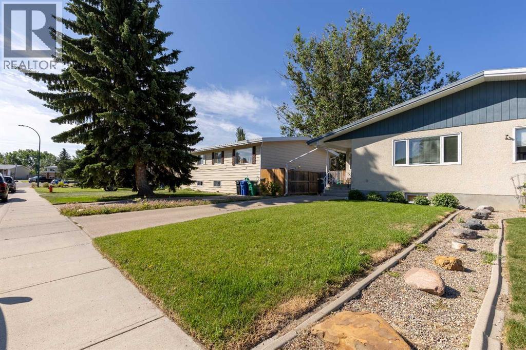 27 Laval Boulevard W