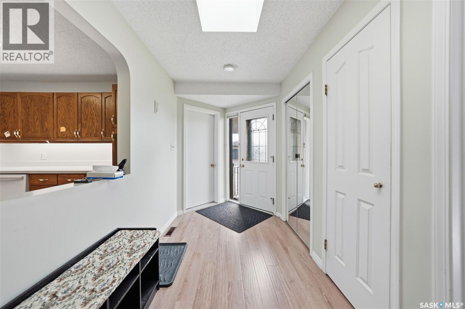 40 3415 Calder CRESCENT