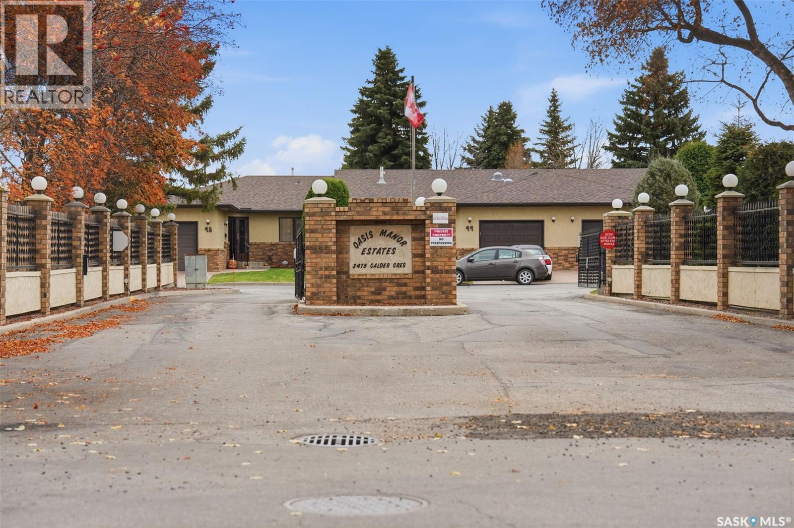 40 3415 Calder CRESCENT