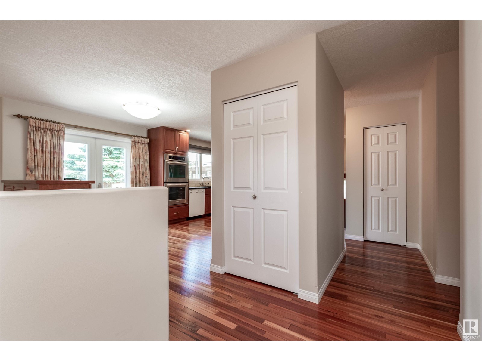 3507 79 ST NW