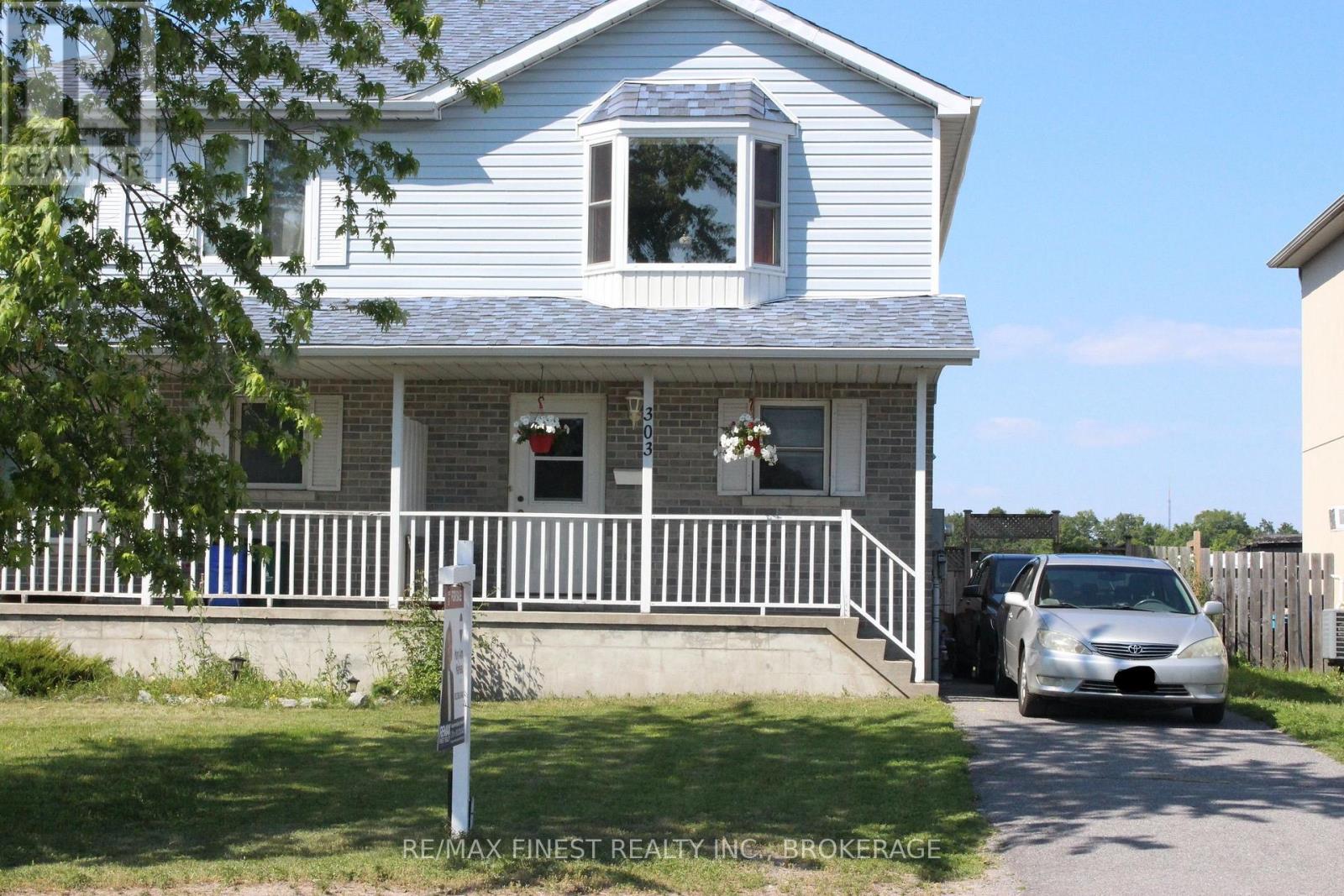 Photo 1 of 30 — 303 CONACHER DRIVE, Kingston (Rideau), ON K7K7J6