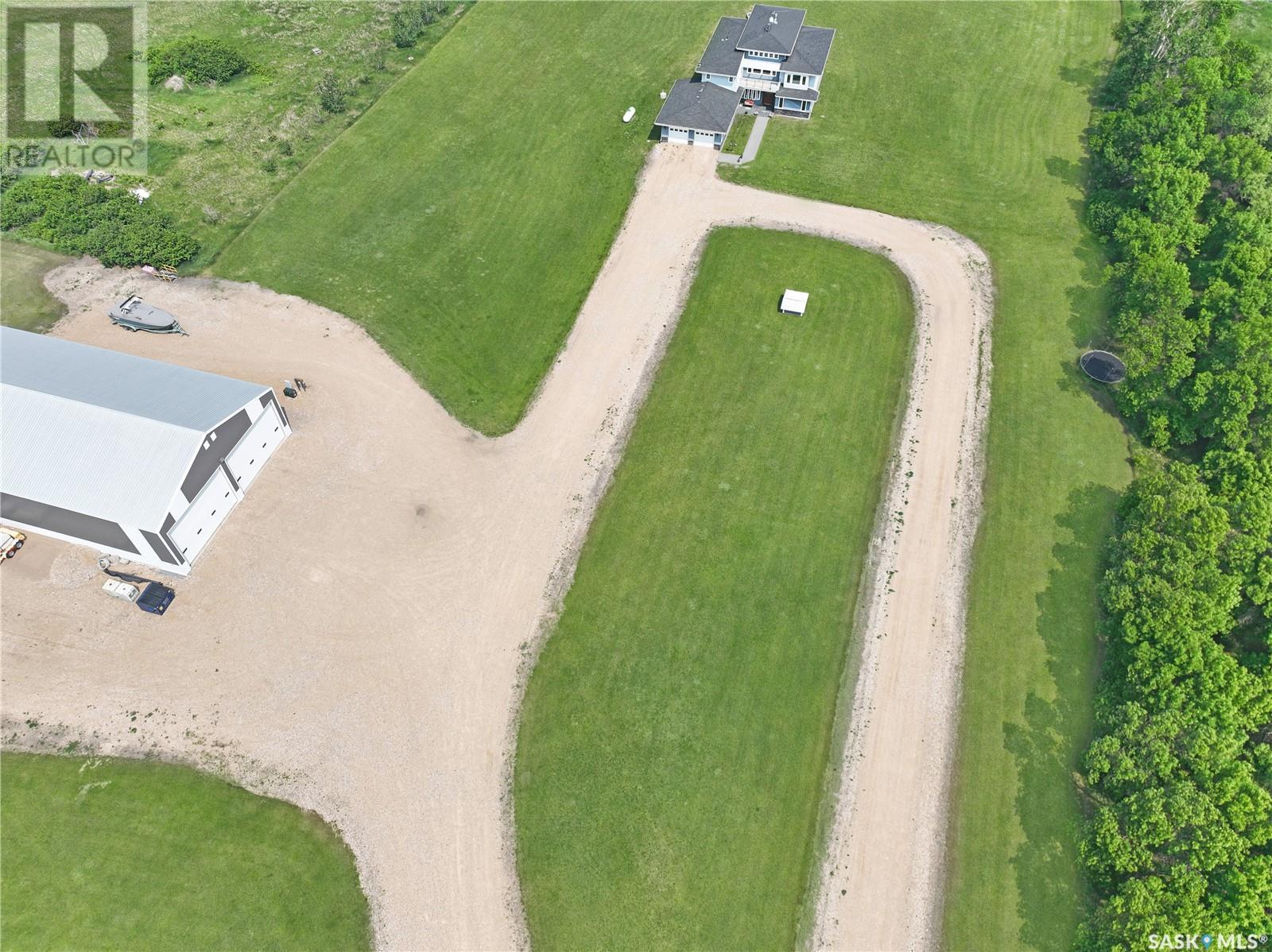 Hwy 13 Estate