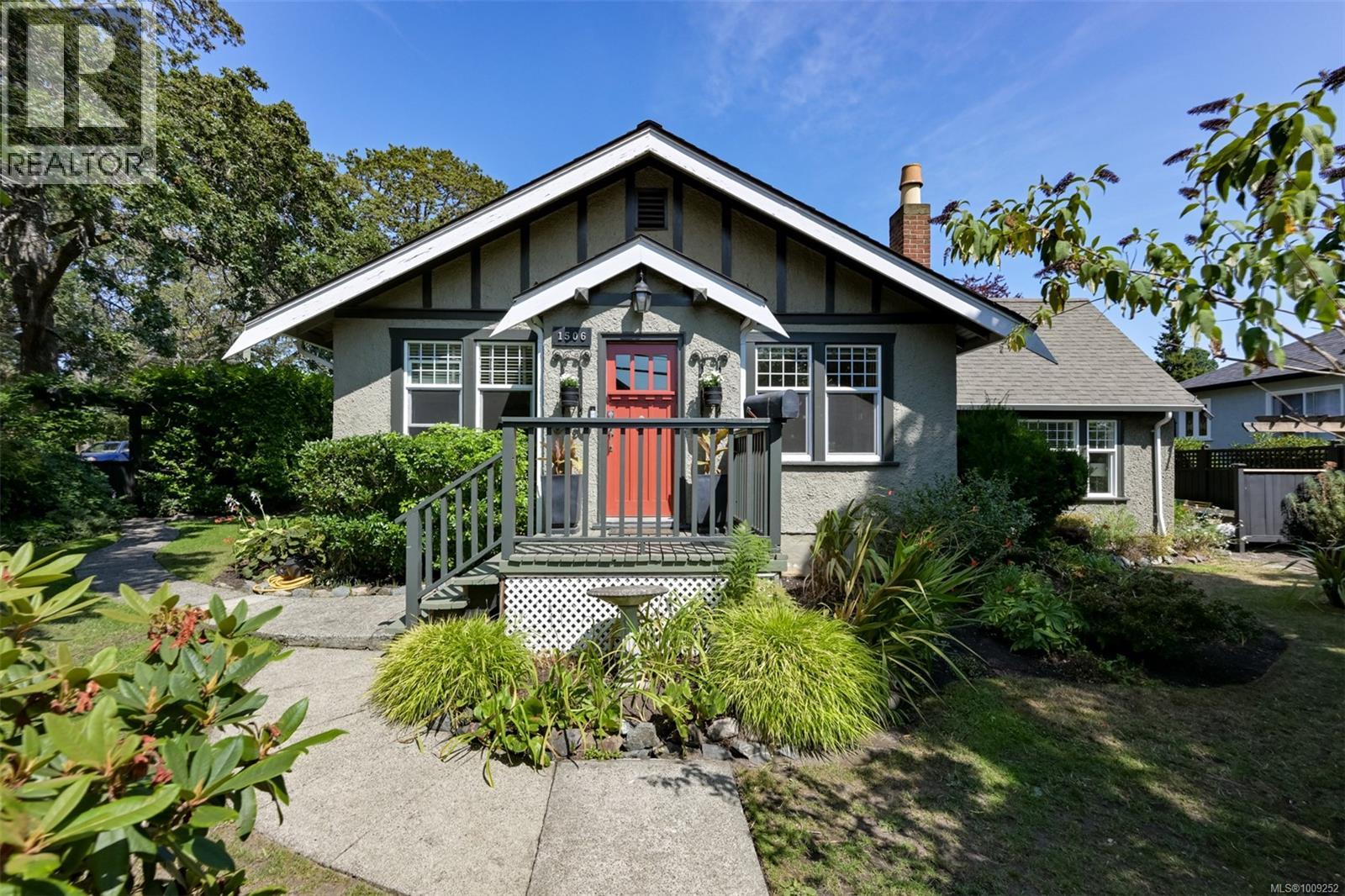 1506 McRae Ave