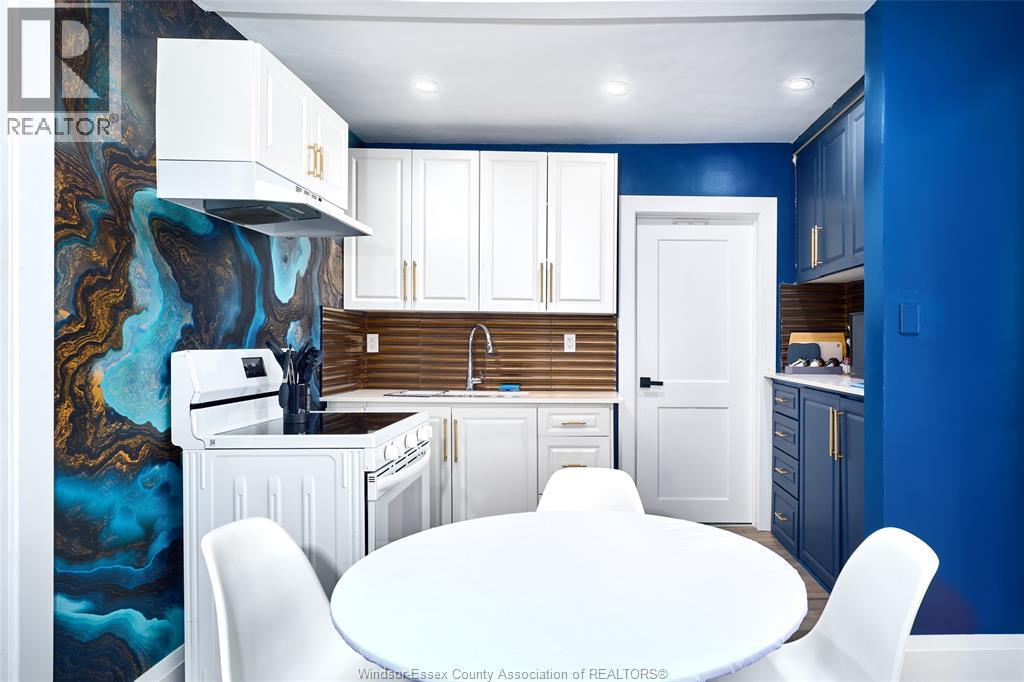 792 PIERRE Unit# UPPER