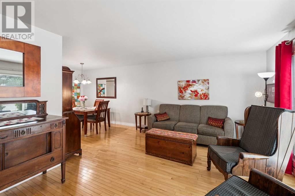 32 Millcrest Way SW
