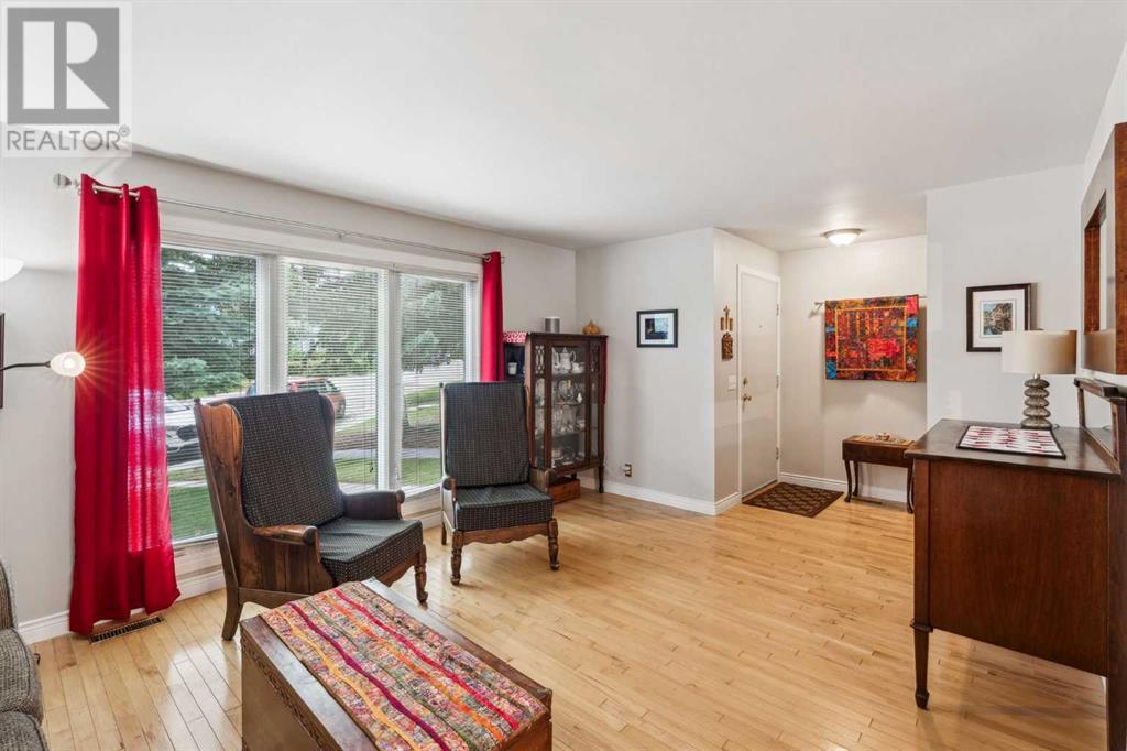 32 Millcrest Way SW