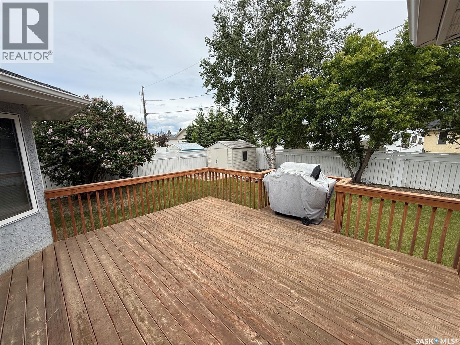 708 Adamson CRESCENT