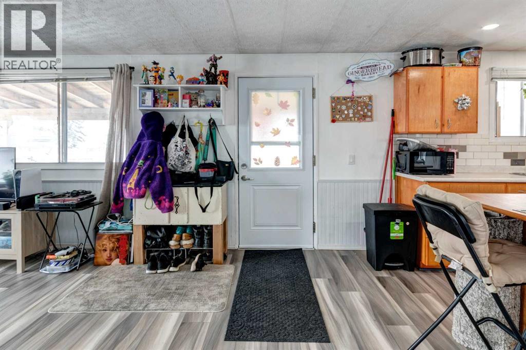 93 Huntstrom Drive NE