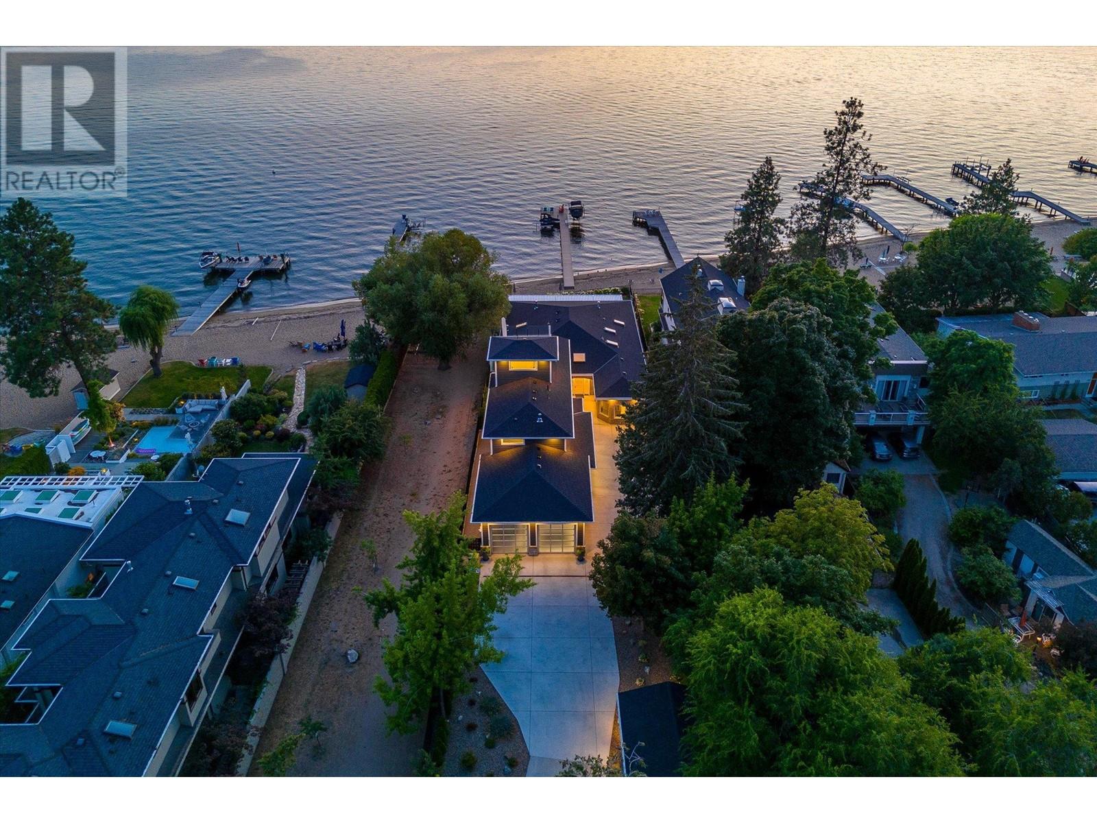 4096 Lakeshore Road