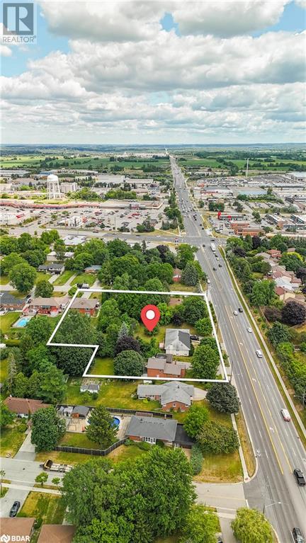 1015,1025,1029 DAVIS & 22 HAMILTON Drive