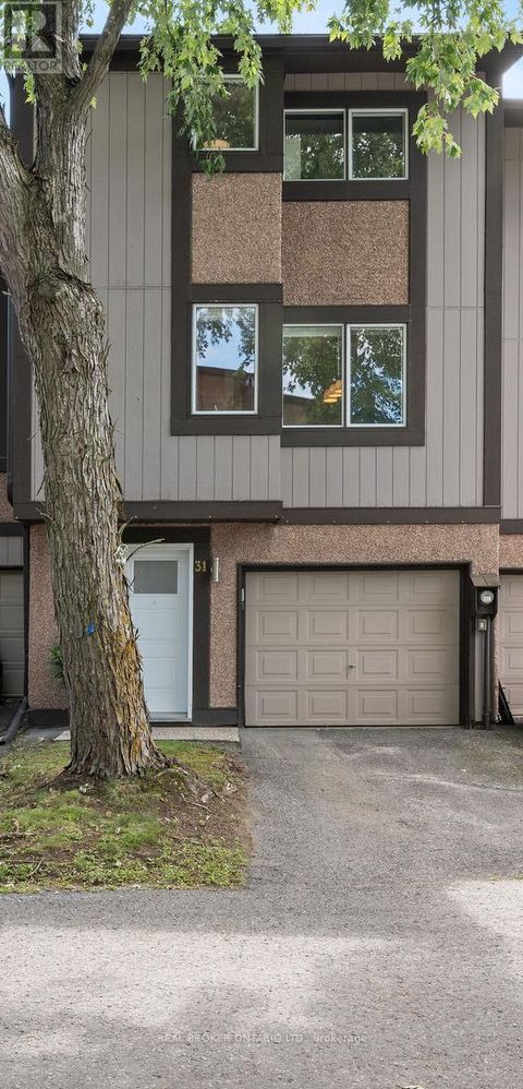 31 REANEY COURT Ottawa ON K2K1W7