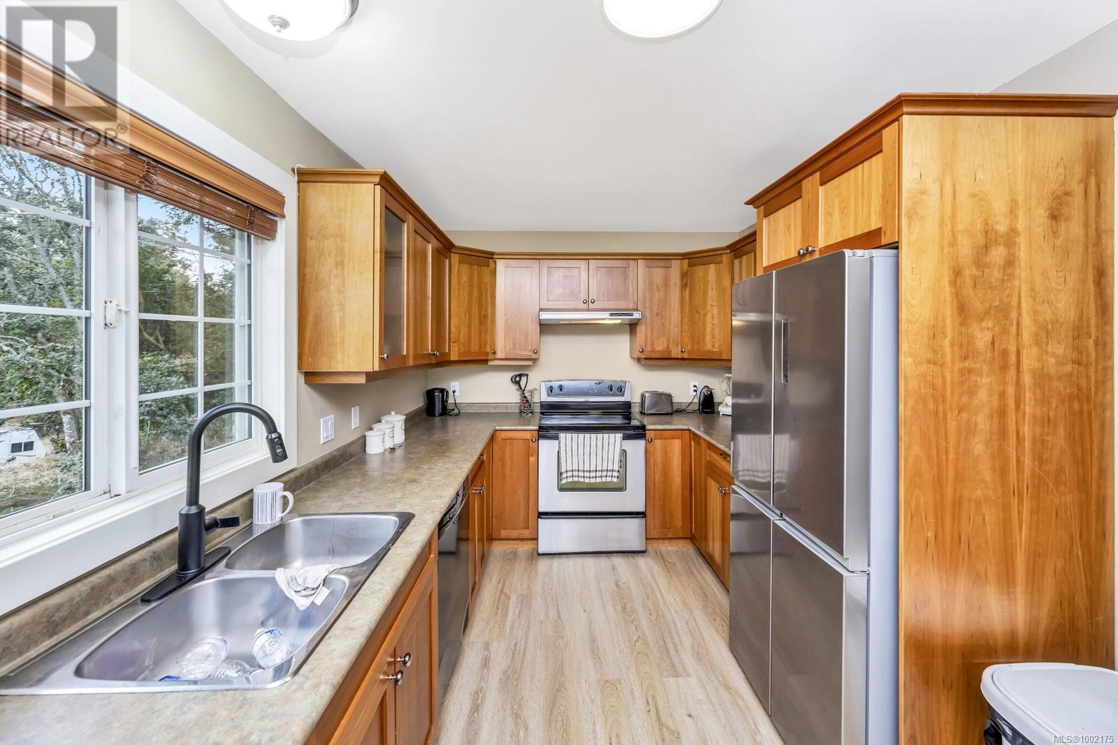 2586 Rainville Rd