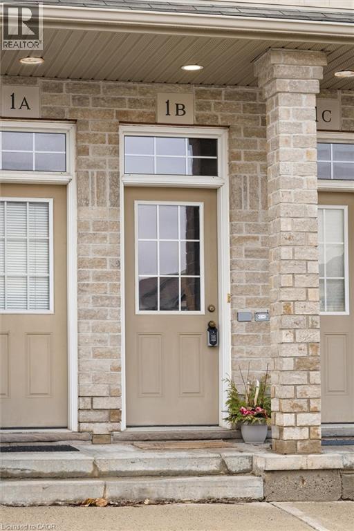 240 WESTMEADOW Drive Unit# 1B