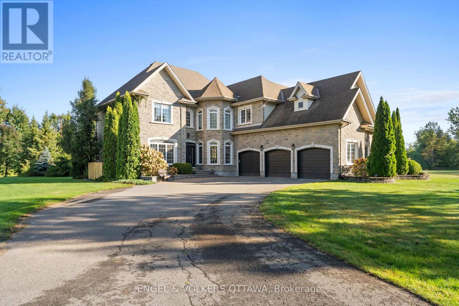 6227 PEBBLEWOODS DRIVE