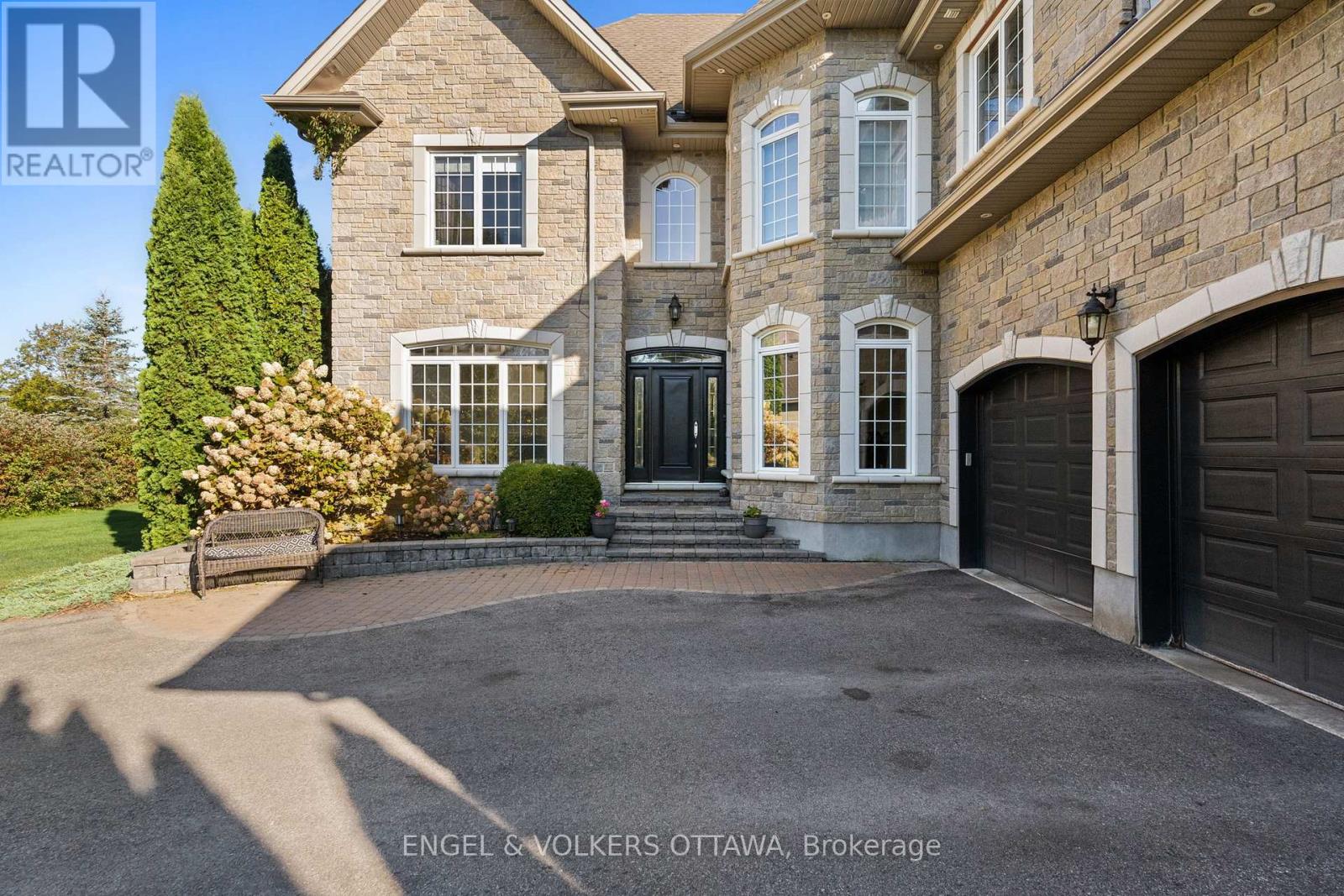 6227 PEBBLEWOODS DRIVE