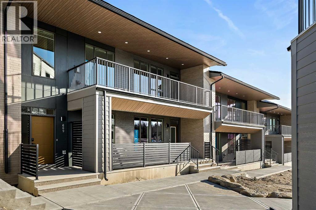 611 Sovereign Common SW