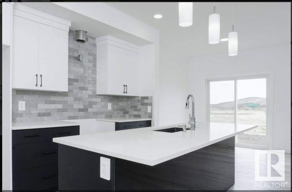 4215 66 ST