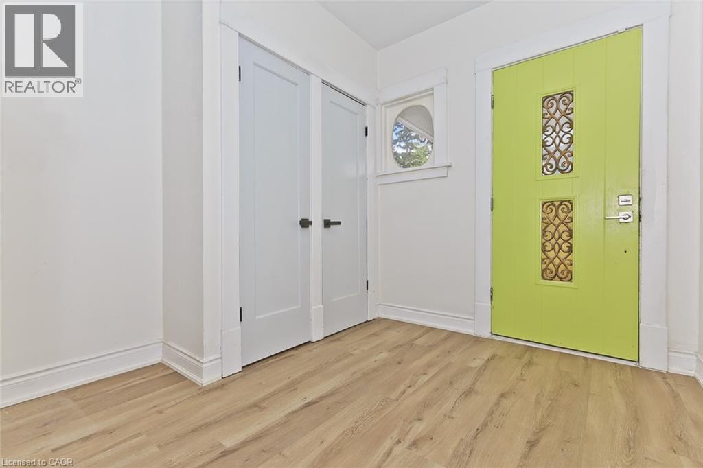 4743 RYERSON Crescent