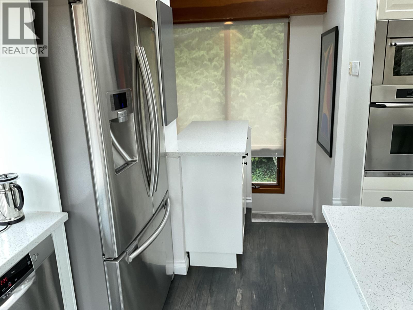 6080 EAGLERIDGE DRIVE