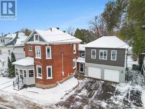 13 LOMBARD STREET Smiths Falls ON K7A4E8