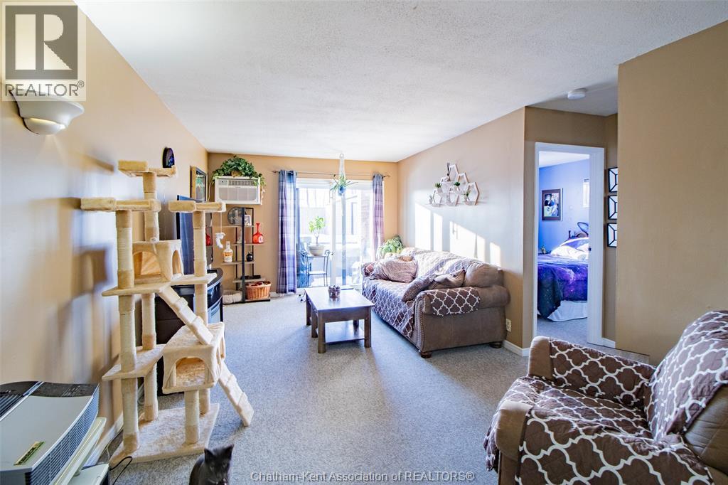 12 Montgomery DRIVE Unit# A102