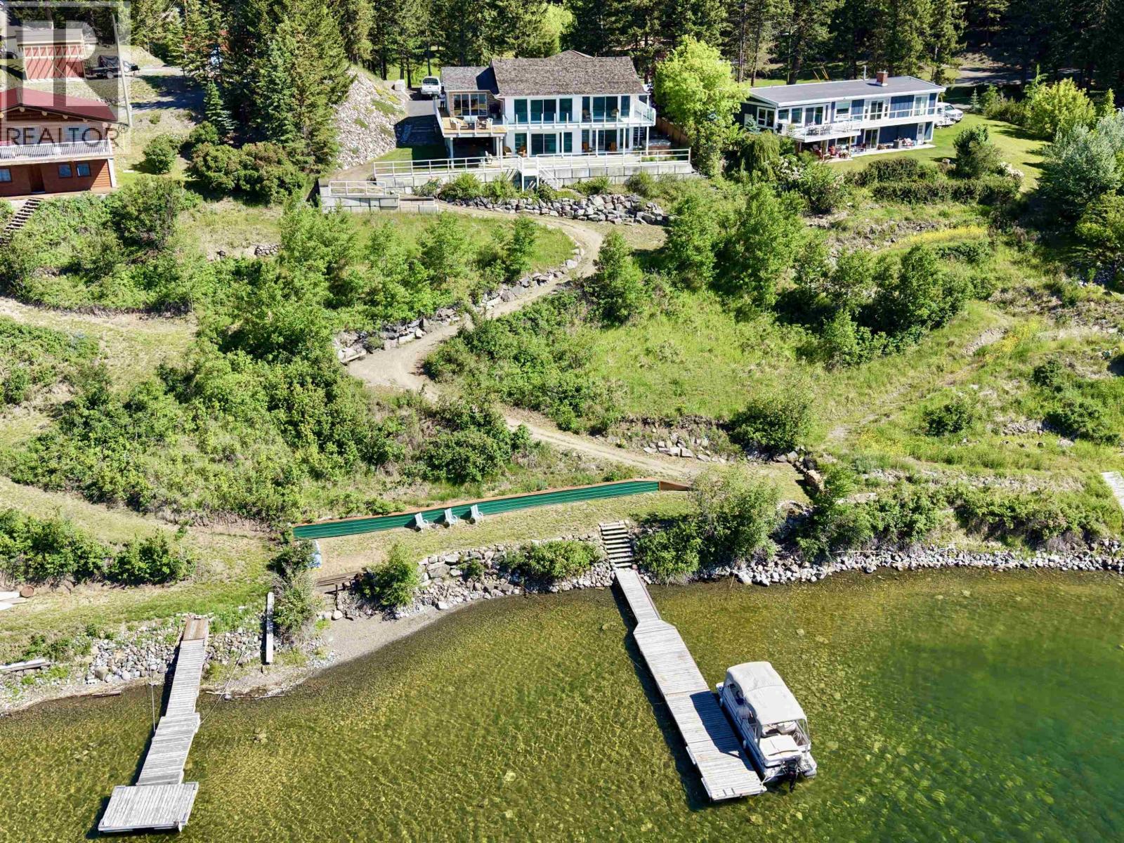 6168 LAKESHORE DRIVE